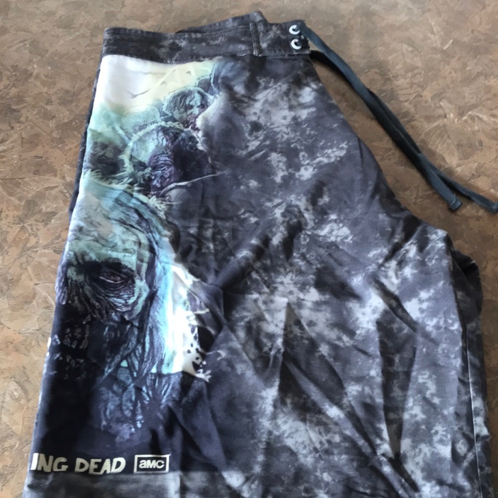 Walking dead men’s swim trunks